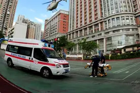 围观！救援直升机是这样“救人”的图片