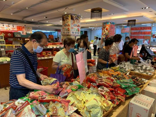三角粽、枕头粽、小脚粽；咸粽、甜粽、枧水粽……这些粽子都亮相了，选哪款？