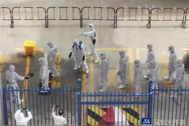 时隔5个月，歌诗达威尼斯号再停靠深圳，310名中国籍船员下船图片