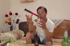 88秒｜“万物”皆可立！推出千余个作品后，聊城这位平衡术“牛人”还要向艺术层面挑战图片