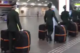 运-20再飞俄罗斯，接解放军仪仗队凯旋图片