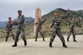 军营快闪版《无价之姐》燃爆边关！无价之兵哥哥，可萌可酷太圈粉图片