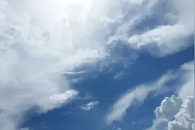 每日一笑 | 天空蓝是什么颜色图片