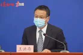 北京：美容美发业每工位不小于2.5平方米，剪刀等工具一客一用一消毒图片