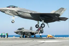 F-35舰载机才刚开始用 美国海军就着急研发第六代舰载机图片