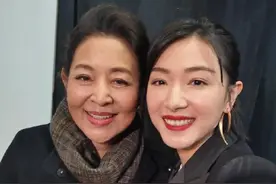 万茜回应倪萍点赞：您也是我心里一直在乘风破浪的姐姐图片