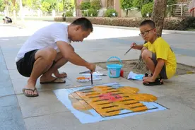 井盖变身蜘蛛侠愤怒小鸟……端午节，中山这些小学生手绘全校井盖图片