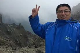 陪读两年半“狼爸”的大生意｜作业帮2020高考故事图片