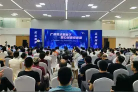 成立SMT“芯制造”行业联盟，发布“贤聚林下”人才关爱十条……闲林启动首个“人才日”图片