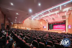 钟南山在广州医科大学毕业典礼对年轻人说了三句话图片