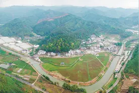 连樟村蝶变图片