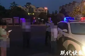 男版“樊胜美”要自杀：每月工资1800元，父母让转1500元给弟弟花图片