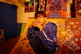 时尚达人的美丽装扮  ‘EXO伯贤以solo曲《Candy》归来’图片