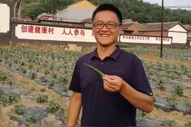党报扶贫人吕晓勋：脱贫工作要落实到土地上图片