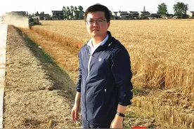 「江苏最美人物」帅小伙不恋大都市扎根“穷窝窝”，1年把落后村变成“一等奖村”图片