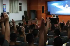 下连当兵后，“列兵老赵”带回了啥？图片