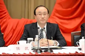 侯凯任审计署审计长，胡泽君卸任图片