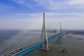 中国这个超级工程领跑世界！沪苏通长江公铁大桥今天建成通车图片