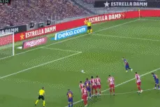 梅西突破职业生涯700球大关 巴萨2:2战平马竞图片