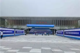 杭州南站今起开通运营图片