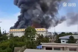 突发！流星花园拍摄地富贵黄金屋着火图片