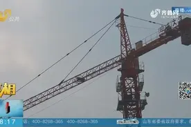 塔吊司机操作不当，导致工人被砸身亡，警方细查竟牵出惊天大案视频封面
