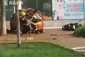 危急时刻，他用头部挡住了砍刀图片