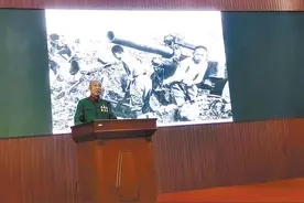 战斗英雄激情演讲“红色故事”图片