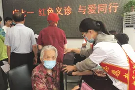 市委机关门诊为八一社区区50多位老党员免费查体图片