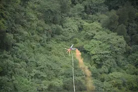 “真香”小伙儿的18岁成人礼，“极限荡绳”跳起来吧图片