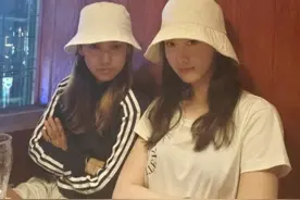 李孝利、林允儿因在KTV直播未佩戴口罩致歉图片