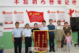 5岁幼童头卡防盗窗命悬一线！德州两学生机智救援图片