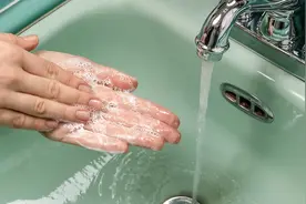 你用的洗手液真能除菌吗？上海市消保委做了个大检测，结果…图片