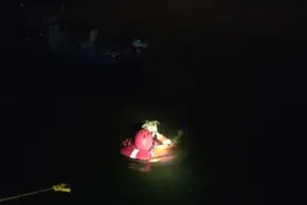 今天凌晨，西湖边2男2女露营喝酒！其中一人突然跳入西湖，不幸溺亡...图片