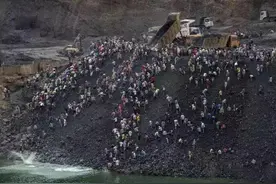 缅甸翡翠矿区山体滑坡已致50人死亡，当地地形复杂塌方致死事故频发图片