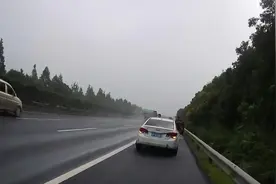 高速爆胎喊来“山寨救援”，换个胎要800元，高速交警觉得这事不对……图片