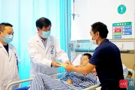 以辐射穿透为刀 外科手术禁区里，全新射波刀救下了脑胶质瘤女孩图片