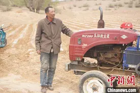 梁忠厚的逆袭人生：从残疾贫困到致富带头图片