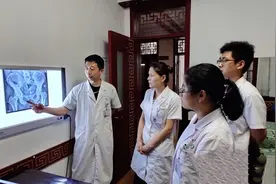 泰安市中医医院推拿科：歧黄之术让患者“挺直腰杆 健步如飞”图片