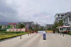 追踪｜宏成御苑消防通道有石墩和铁链合适吗？消防和派出所回复了图片