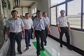市人大常委会主任刘朝瑞到镇平县调研农业经济发展情况图片
