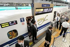 日本新干线新一代列车亮相，能在地震中运行，或将为美国高铁服务图片