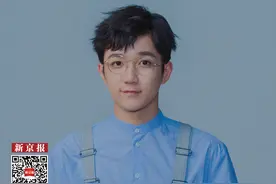 改编翻唱！钟易轩的微型音乐会｜新京报5分钟艺术解压图片