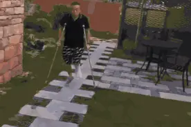 封面独家：潘长江拍电影摔成骨折 把摩托车当电瓶车来骑图片