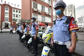 广东警方28项智慧防控举措，为高考护航！黑科技机器人惊艳亮相视频封面