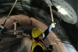 为哈牡高铁隧道“体检”图片