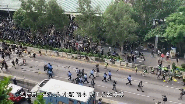 出入险境忍辱负重 他们名叫香港阿sir图片