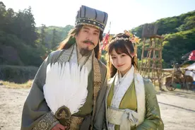 日本开拍搞笑“三国”，混血帅哥演吕布，90后国民美少女饰黄月英图片