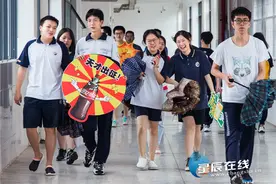 快乐出征！这些特别定制的可乐祝福罐，为高考考生加油打气图片