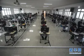 印尼：疫情中的“高考”图片